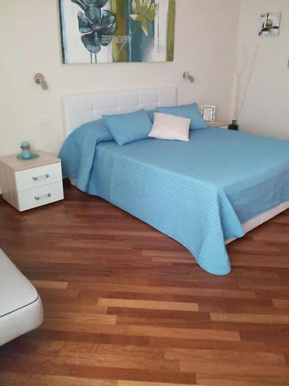 바리 Residenza Piazza Moro B&B 3*,
