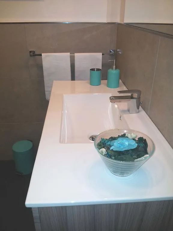 Residenza Piazza Moro Bed & Breakfast Bari 3*,  Italy