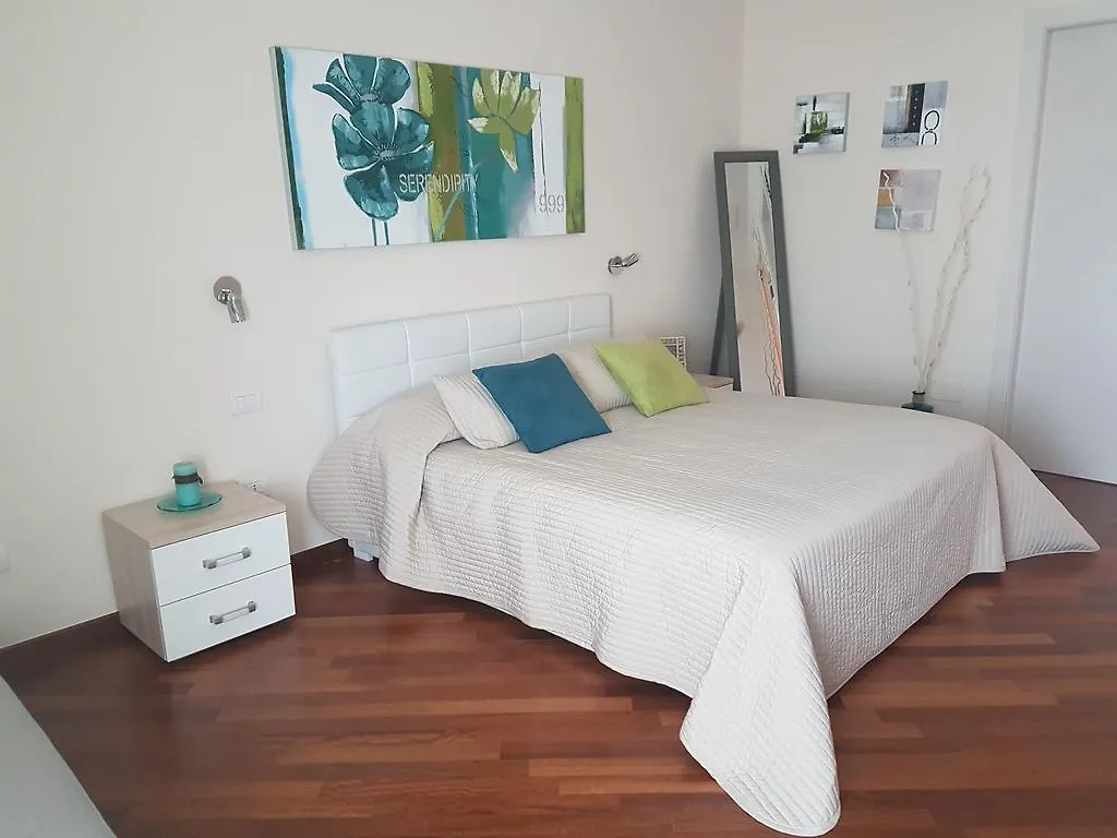 Residenza Piazza Moro Bed & Breakfast Bari 3*,  Italy